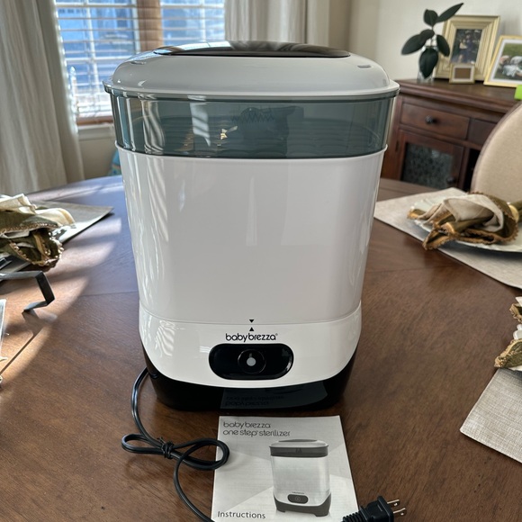 Baby Brezza 4 in 1 Baby Bottle Sterilizer Machine - Largest Capacity - Picture 2 of 8